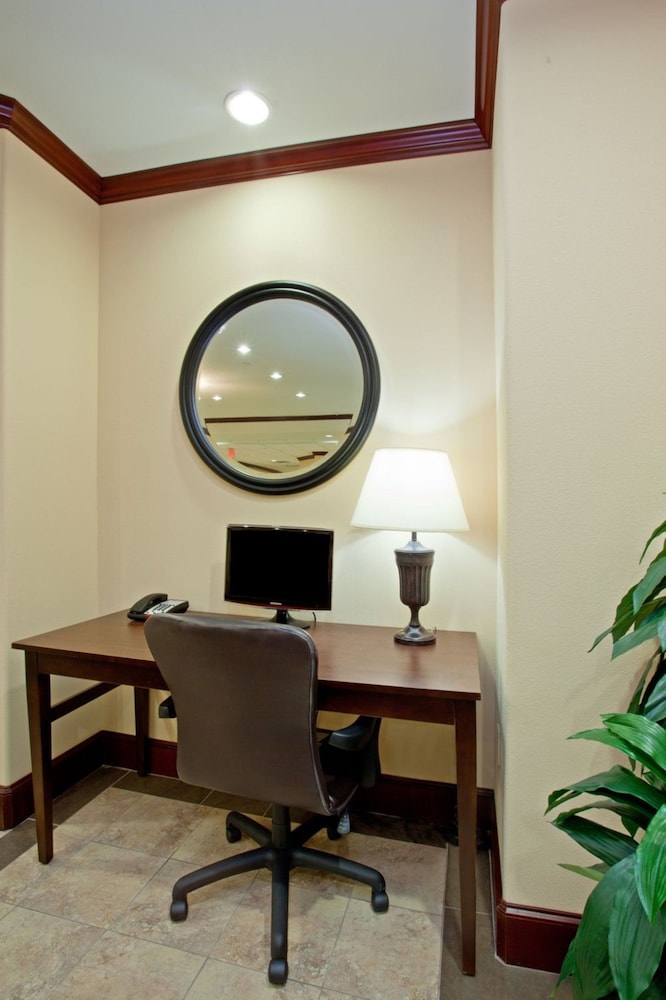 Candlewood Suites League City by IHG - photo 22
