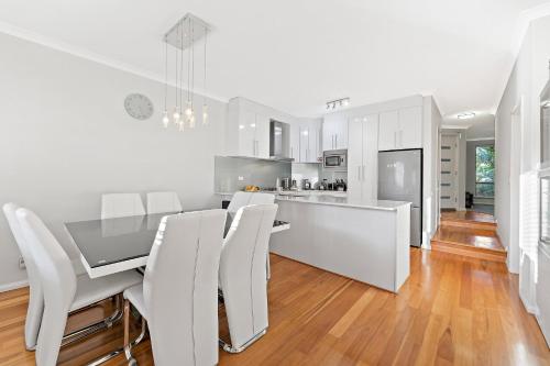 Modern Scarborough Townhouse — 4-Star Luxury Hotel in Perth, Australia