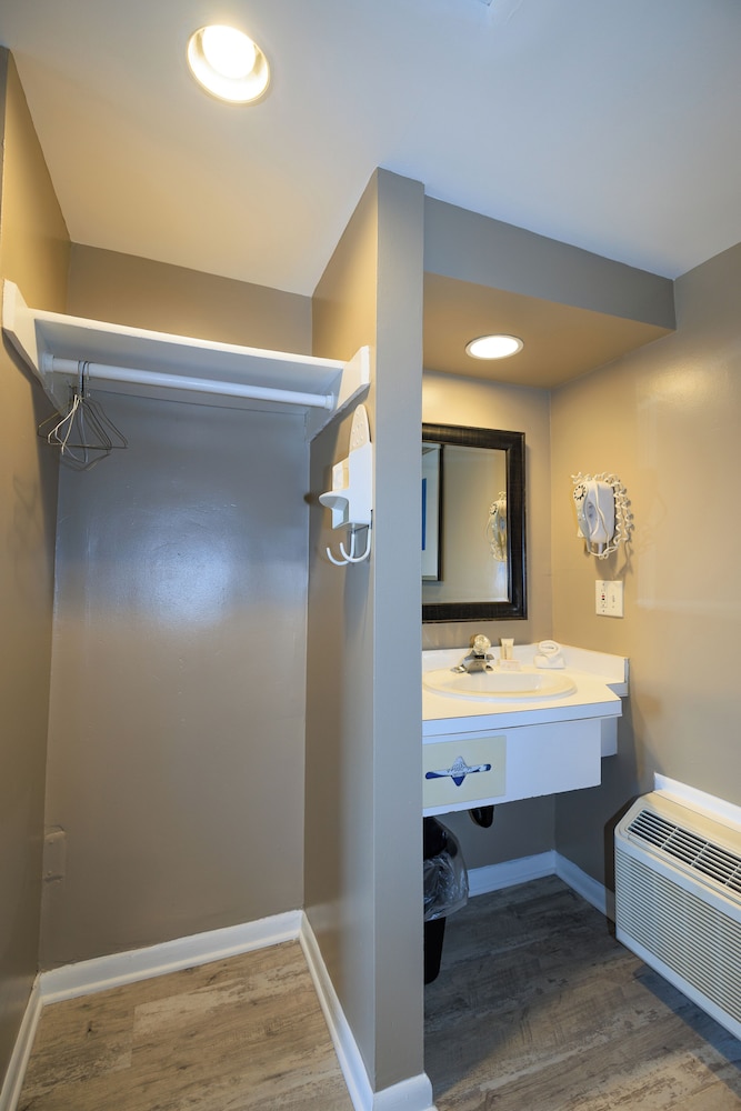 The White Sands Oceanfront Resort & Spa - photo 50