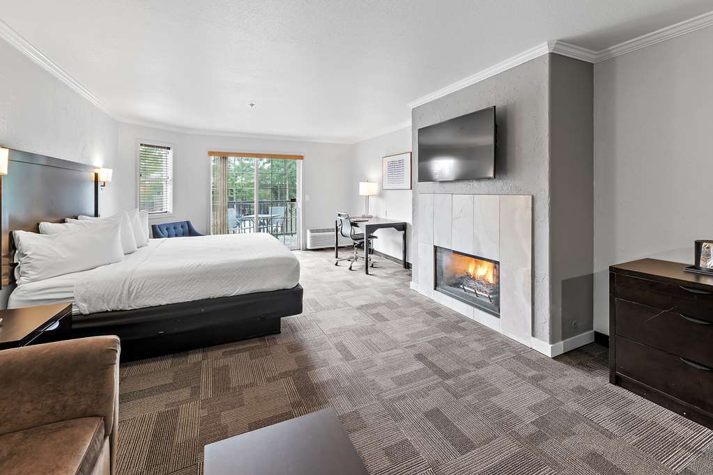 Best Western Wesley Inn & Suites - photo 20