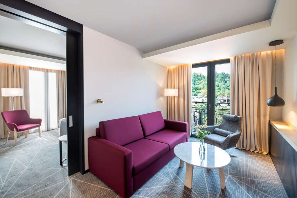 Suite Living Room