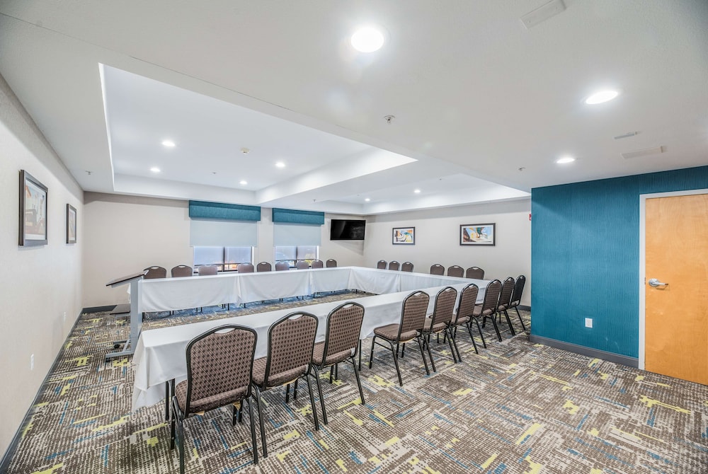 Hampton Inn Oakland Hayward - photo 28