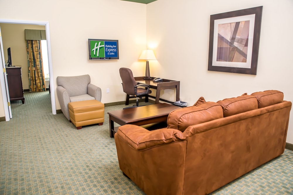 Holiday Inn Express & Suites Cocoa by IHG - photo 21