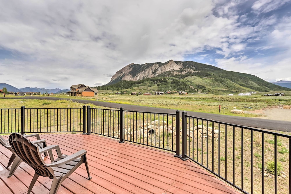 Crested Butte Getaway Less Than 7 Mi to Ski Resort — hotel in Crested Butte