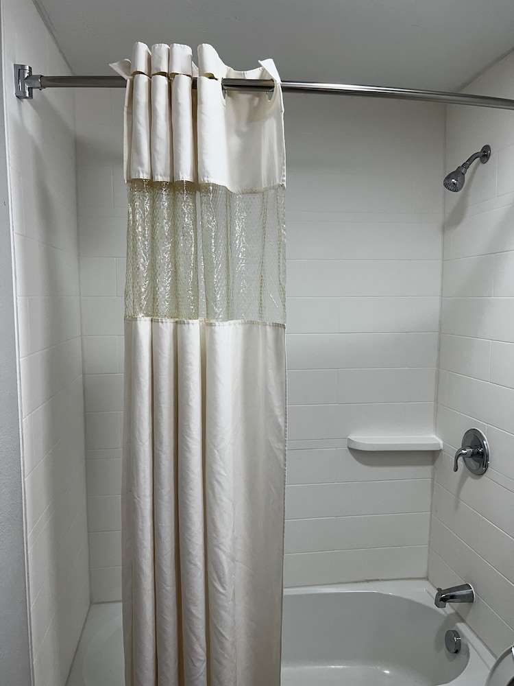 Baymont by Wyndham Longview - photo 5