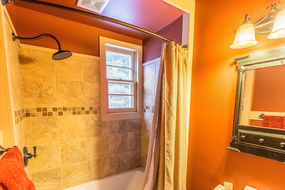 Adk Trail Inn - photo 32