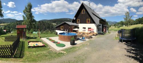 Penzion Slunečnice — hotel in Rokytnice Nad Jizerou