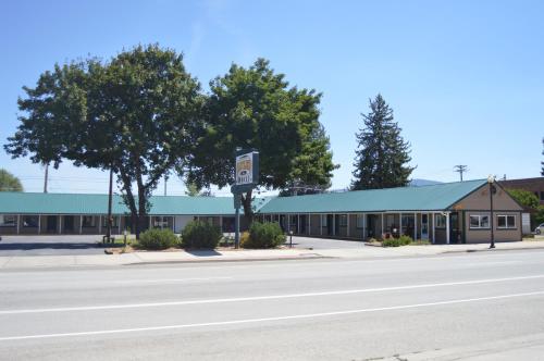 Newport Antler Motel - photo 13