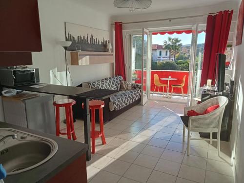 Studio de L'hippodrome — hotel in Cagnes-Sur-Mer