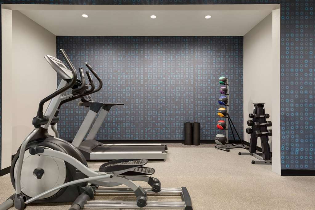 La Quinta Inn & Suites by Wyndham Dumas - photo 7