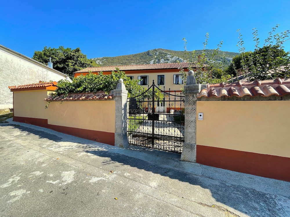 Holiday home in Drivenik 42242 — 4-Star Luxury Hotel in Veliki Drvenik, Croatia