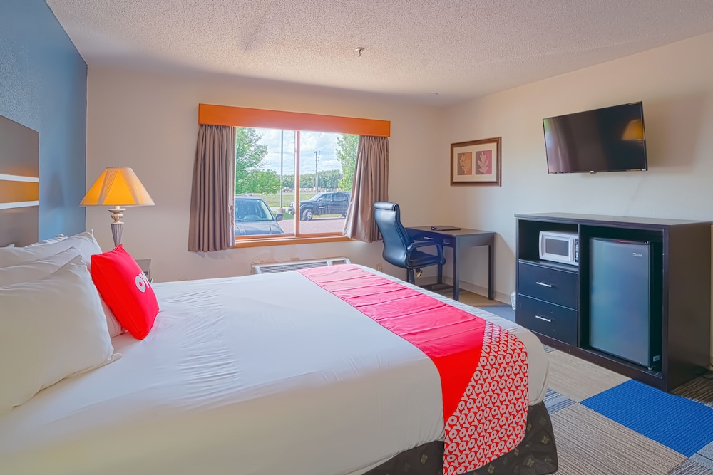 OYO Hotel Redwood Falls near Jackpot Casino - photo 14