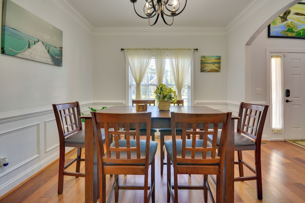 High Point Vacation Rental With Private Deck 19536154 — High Point