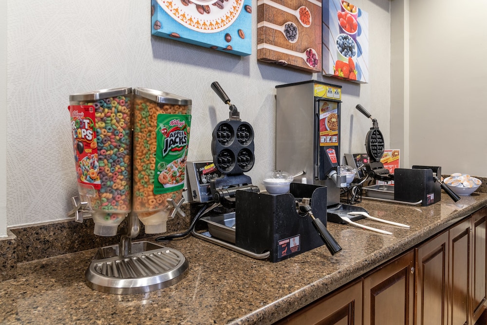 Staybridge Suites Charleston Ashley Phosphate - photo 90