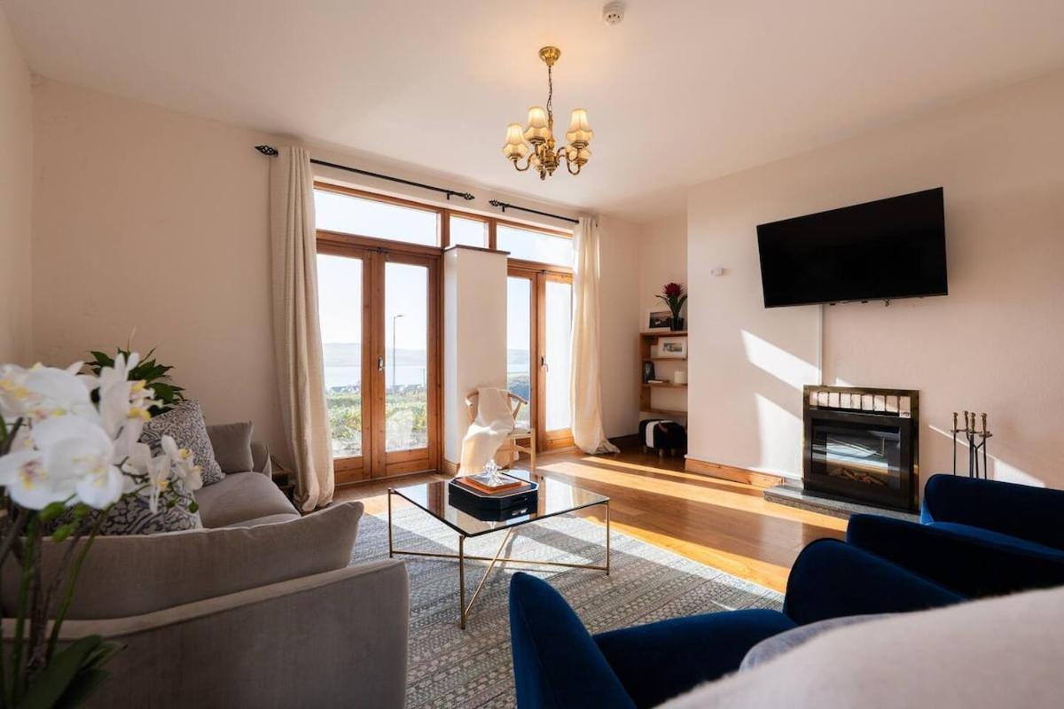 An Teach Ban Dingle - carbon neutral hotel in Dingle