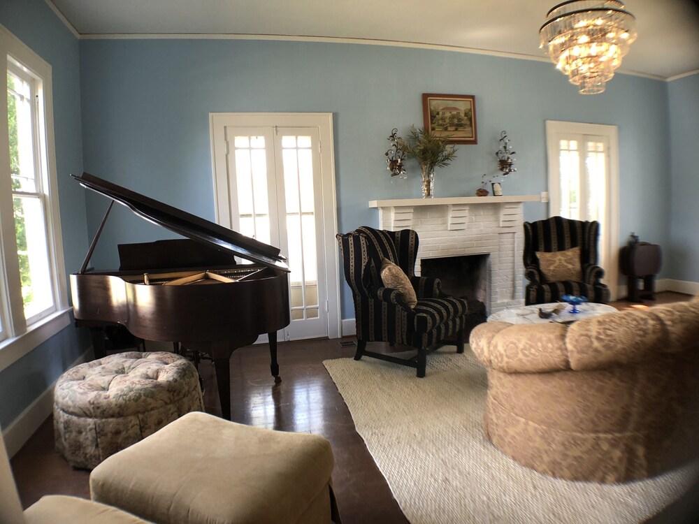 Avenue O Bed & Breakfast - photo 18