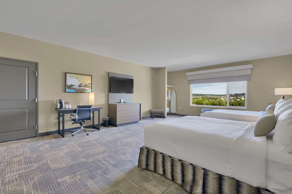 Best Western Plus Fillmore Inn & Suites - photo 26