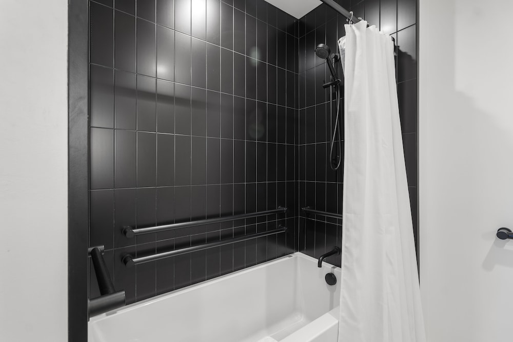 Austin Condo Hotel - photo 778