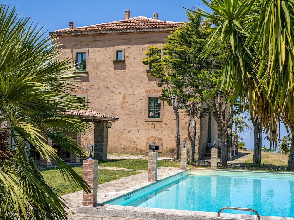 Belvilla by Oyo Il Ficarra — 4-Star Luxury Hotel in Ficarra, Italy