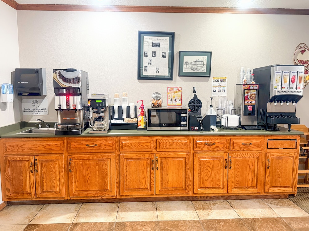 Country Trails Inn & Suites - photo 29