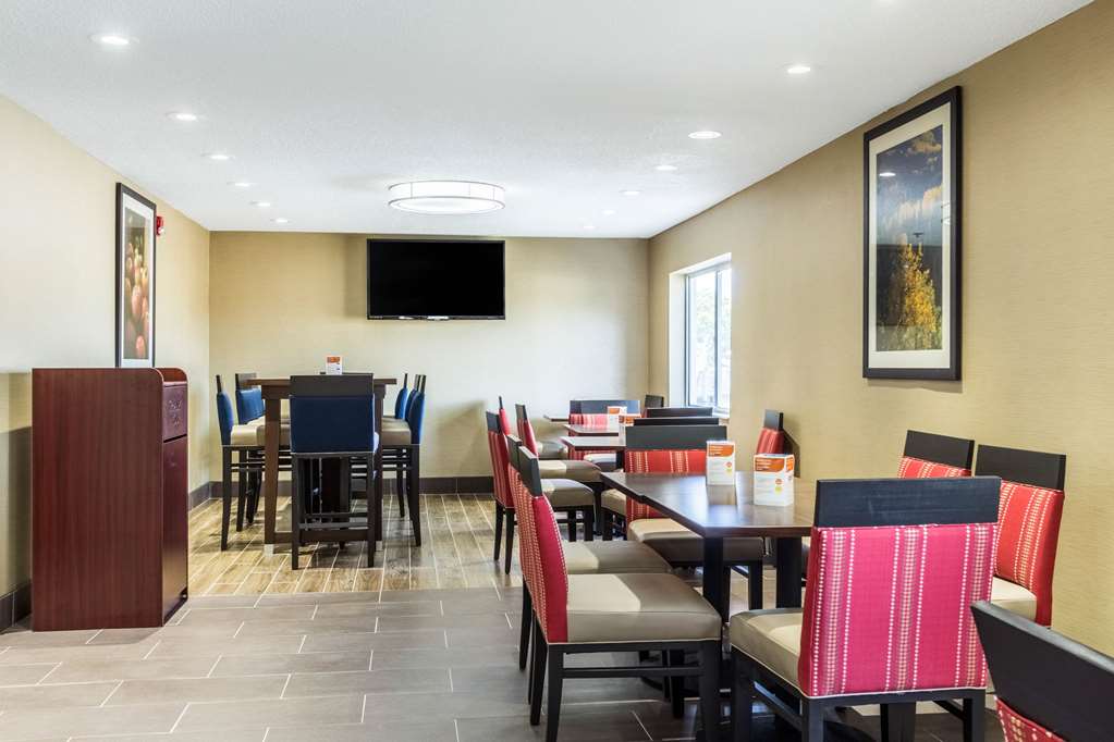 Comfort Inn Norwalk Sandusky - photo 34
