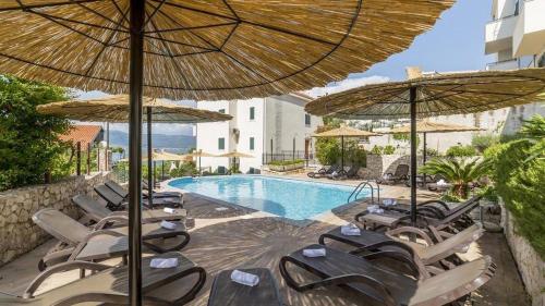 Apartment Clementin — 4-Star Luxury Hotel in Slatine, Croatia