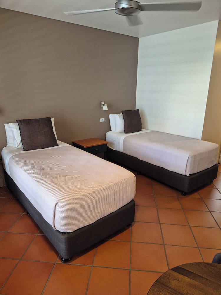 Sovereign Resort Hotel — Cooktown — photo 5