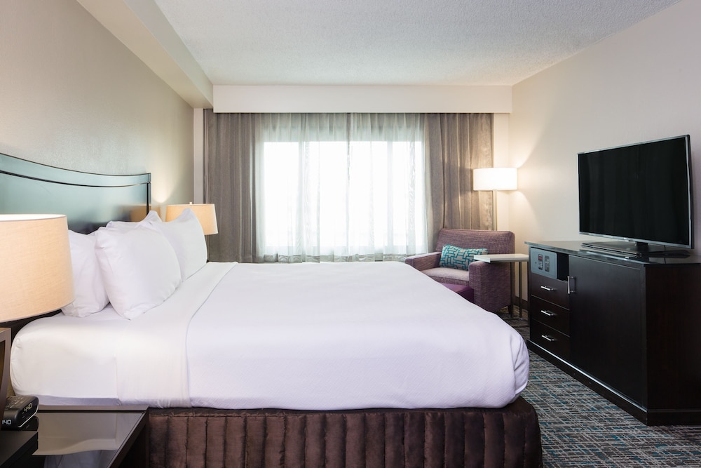 Crowne Plaza Memphis Downtown by IHG - photo 6