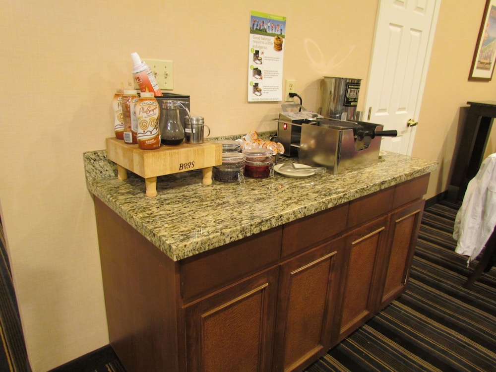 Residence Inn by Marriott Louisville - photo 28