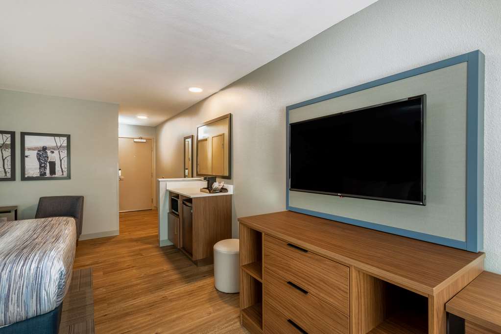 AmericInn by Wyndham San Angelo - photo 14