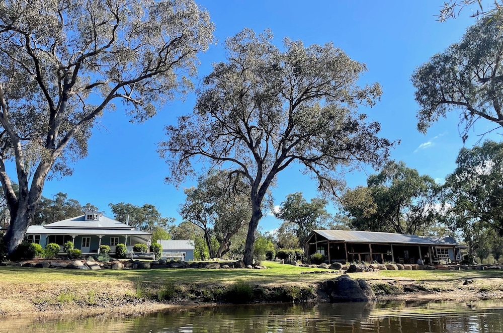Diamondvale Estate — 4-Star Luxury Hotel in Stanthorpe, Australia