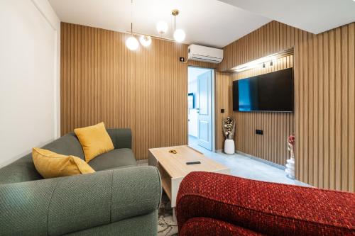 Charming Retreat Cozy 2BR near City Center — 4-Star Luxury Hotel in Bucharest, Romania