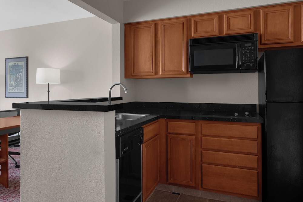 Larkspur Landing Extended Stay Suites Folsom - photo 12