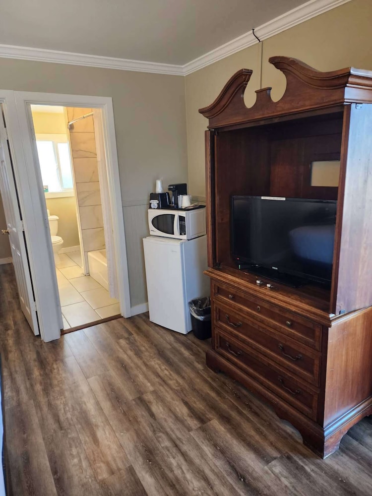 Travelodge by Wyndham Fort Bragg - photo 38