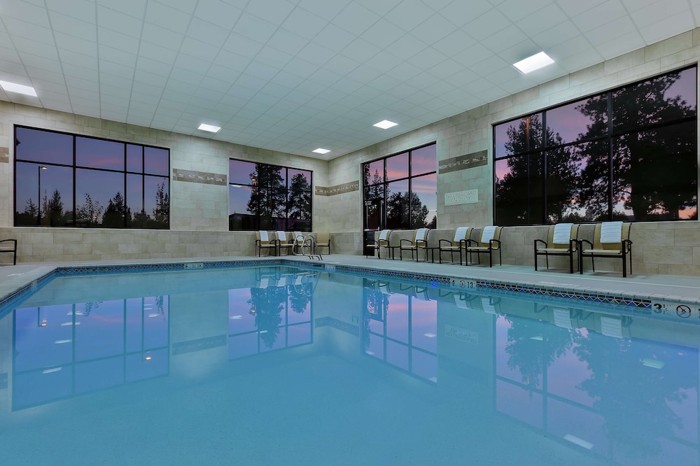 Hampton Inn & Suites Bend - photo 34