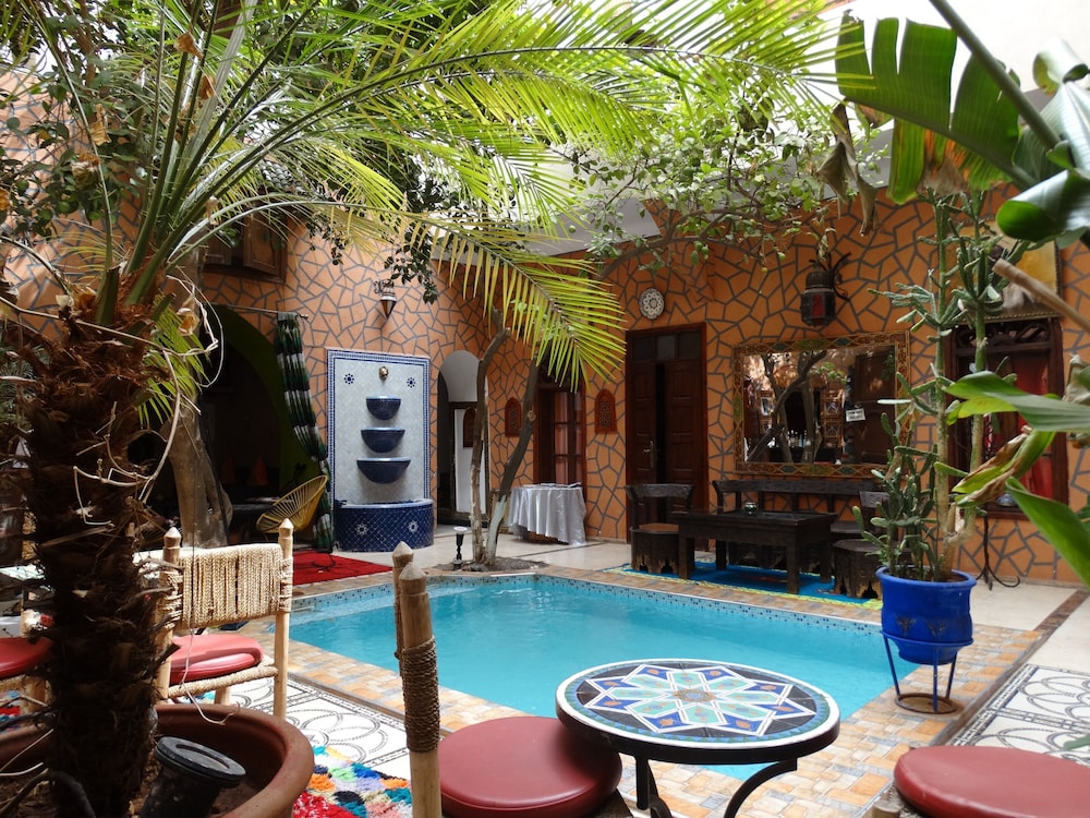 Riad Dar El Bacha — 4-Star Luxury Hotel in Marrakesh, Morocco