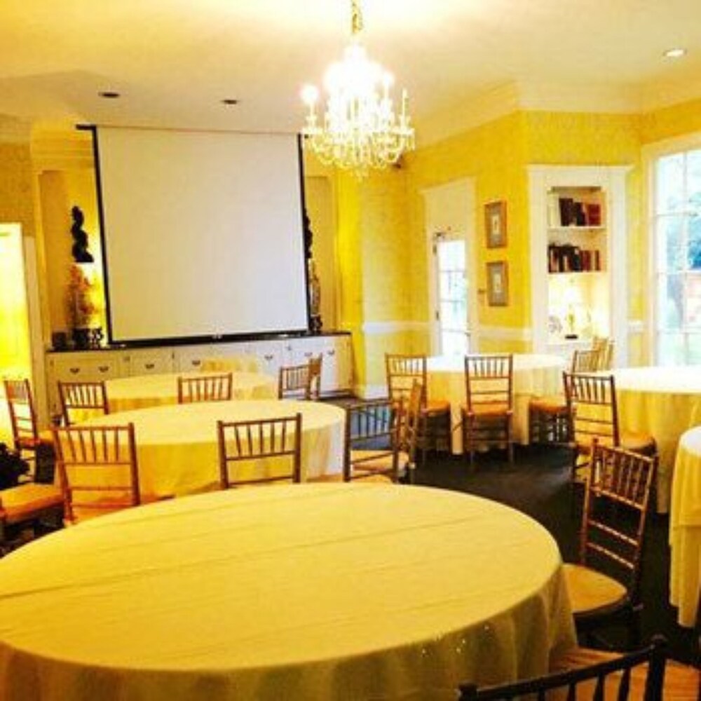 Morehead Inn - photo 67