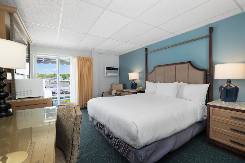 Boothbay Harbor Inn - photo 12