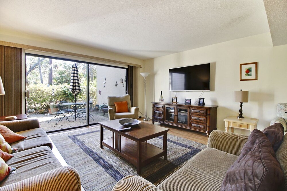 Shipmaster 1605 - carbon neutral hotel in Hilton Head