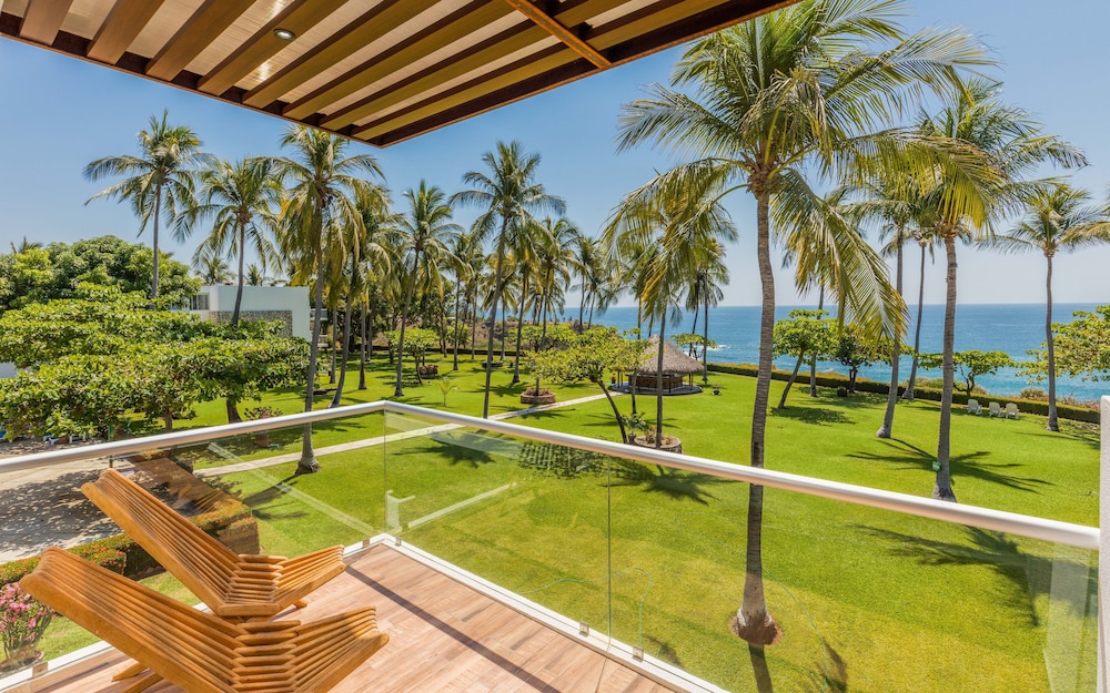 Beach/ocean view