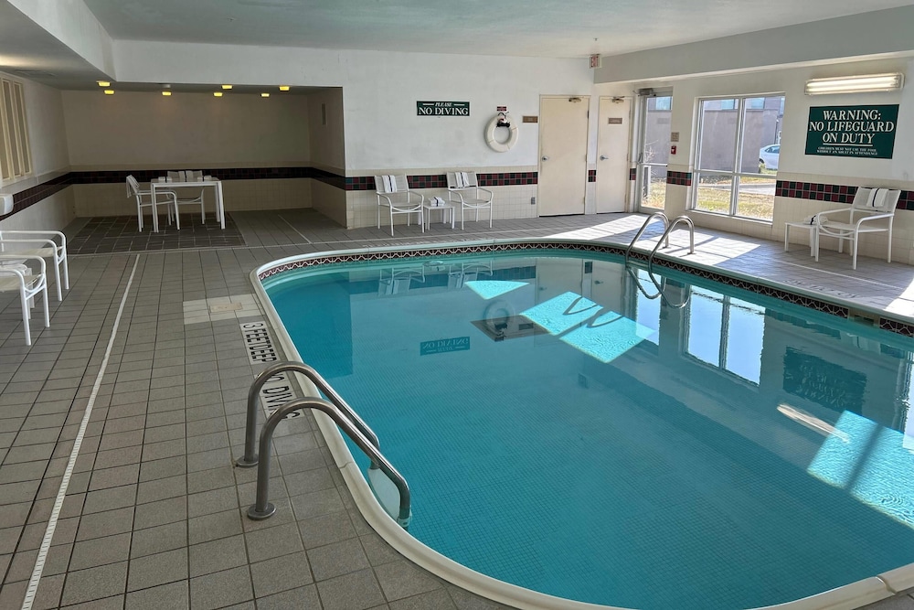 Country Inn & Suites by Radisson Owatonna MN - photo 12