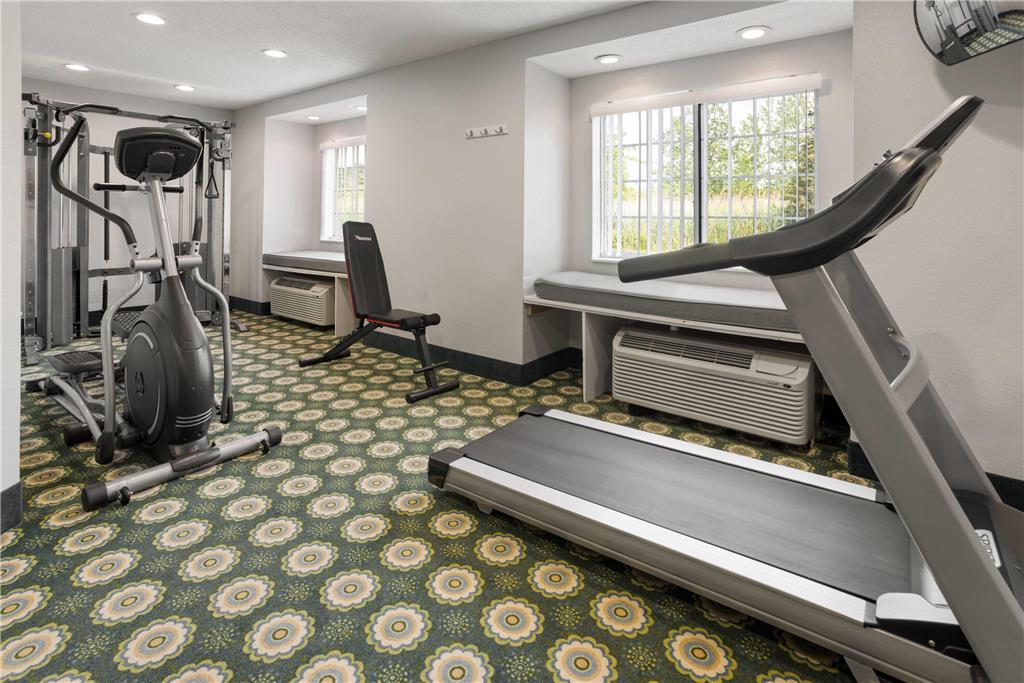 Microtel Inn by Wyndham Albany Airport - photo 7