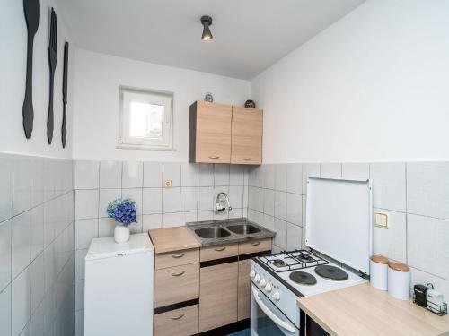 Apartment & Rooms Alan Double Room with Shared Bathroom 1