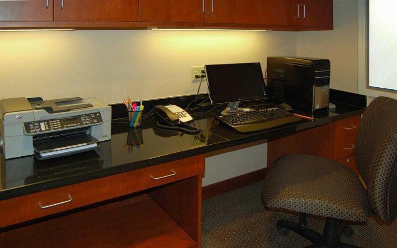 Hampton Inn & Suites Highland - photo 15