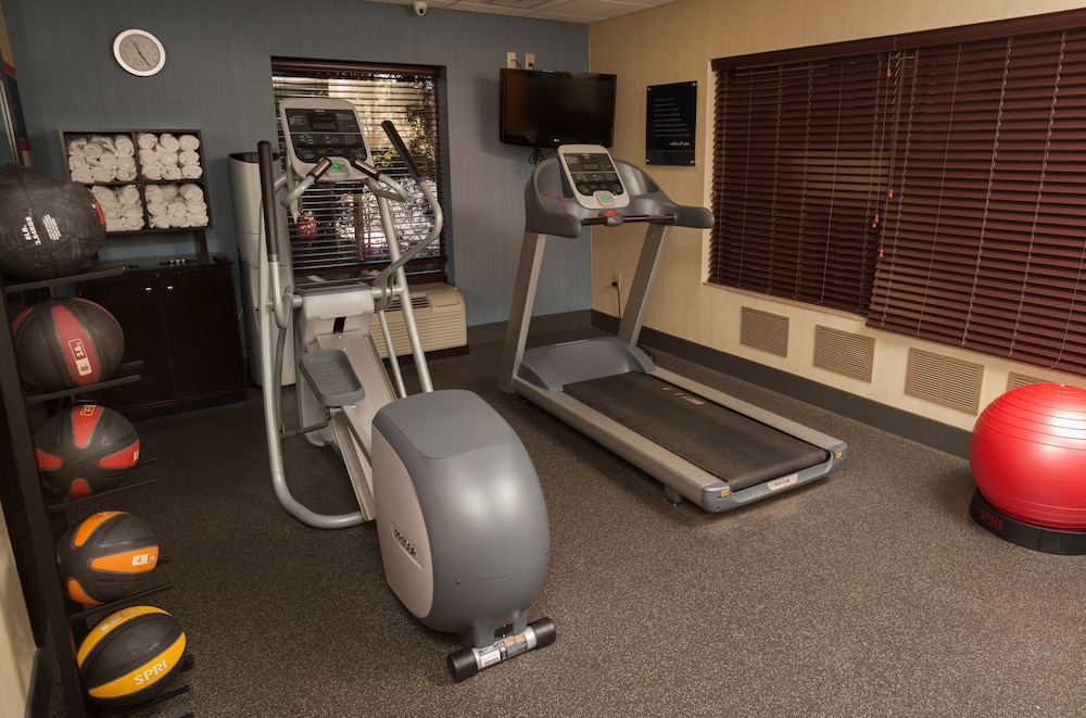 Hampton Inn Oneonta - photo 41