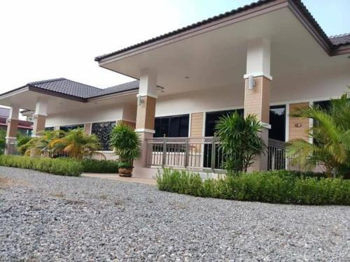 Parawee Resort in Klaeng, Thailand