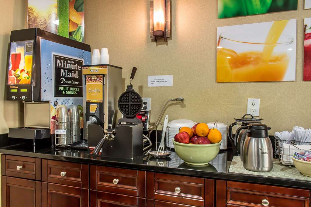 Quality Inn near Mountain Creek - photo 31