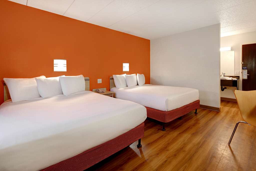 Motel 6 Lakeville MN South Lakeville - photo 15