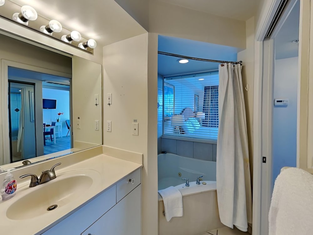 Lovers Key Resort by Distinctive Beach Rentals - photo 50