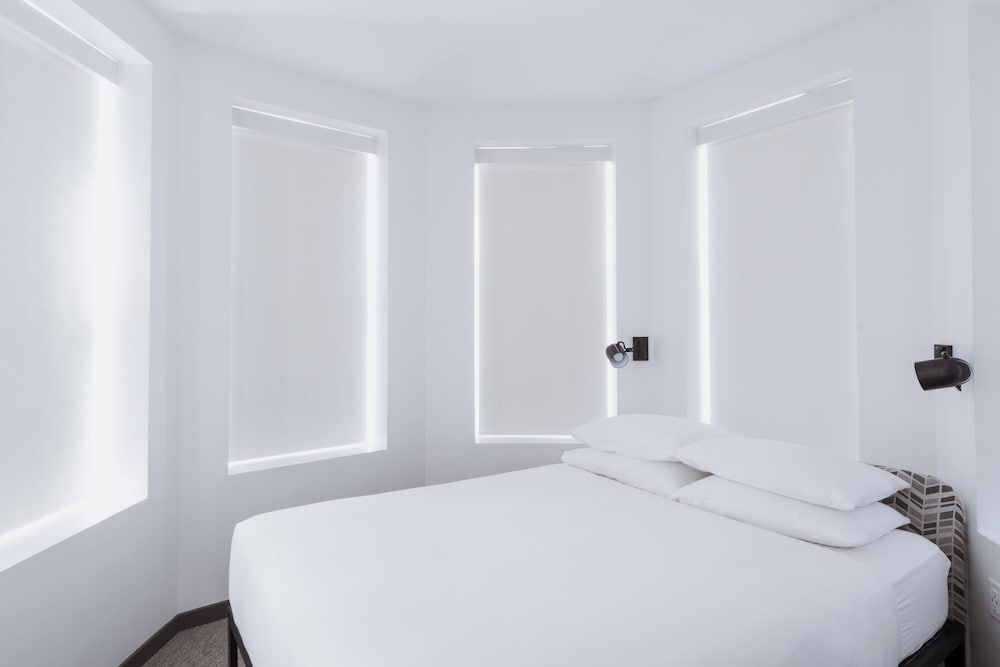Hotel Hive - photo 49